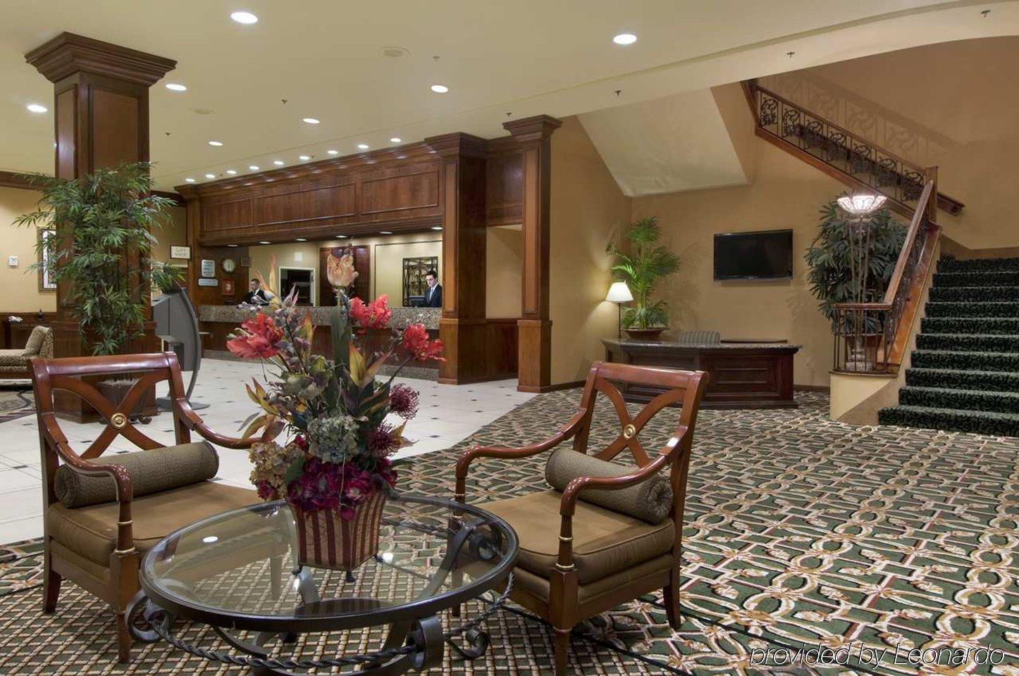 מלון Doubletree By Hilton לאפאייט מראה פנימי תמונה